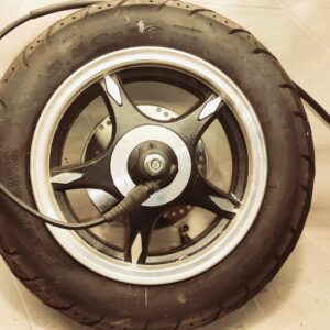 Jante avant Vastro R-One