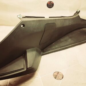 Marche pied droit avec tapis Satelis 125 de 2011