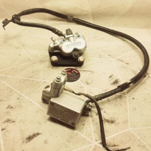 Maître cylindre et étrier Kymco Agility 12"