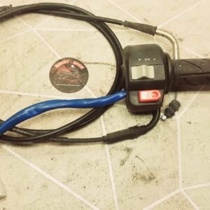 Commodo et poignée Kymco Agility 12"