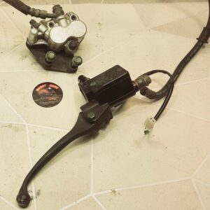 Maitre cylindre, étrier scooter chinois 50cm3