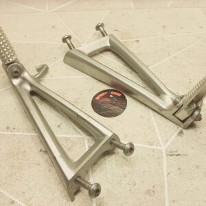 Lot support + repose pied Yamaha YZF R6