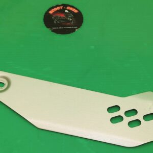 Kawasaki ER6 N: Protection repose pied droit