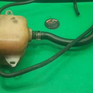 Peugeot Satelis 125 : bocal d'huile et son bouchon